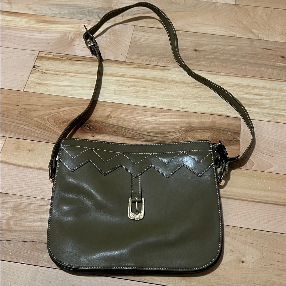 Vintage Karnig Mann made in Canada Olive Shoulder Purse